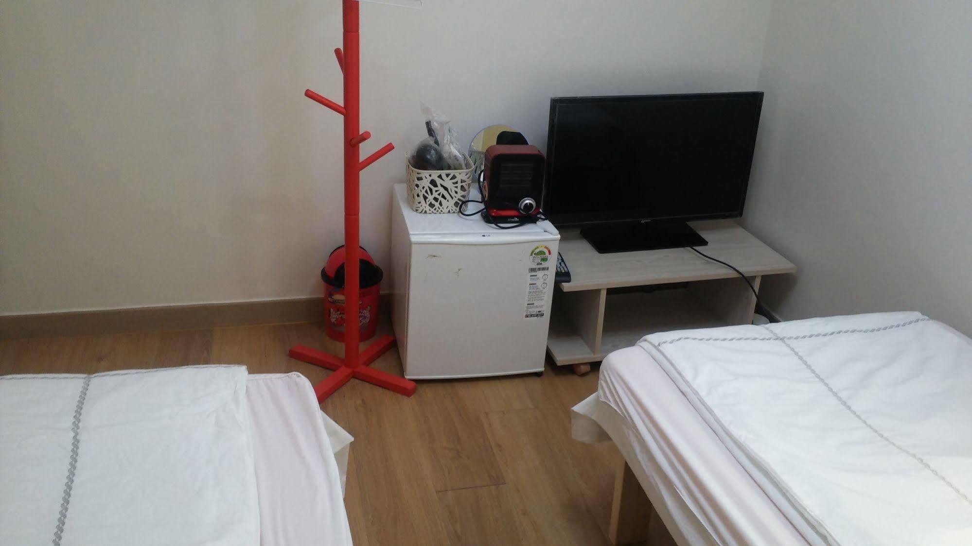 Oxbloodk Hostel Gwangju Metropolitan City Exterior photo